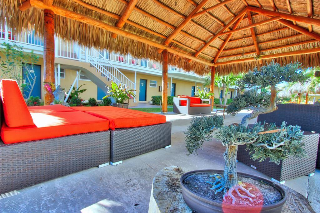Oceans Beach Resort & Suites Pompano Beach Εξωτερικό φωτογραφία