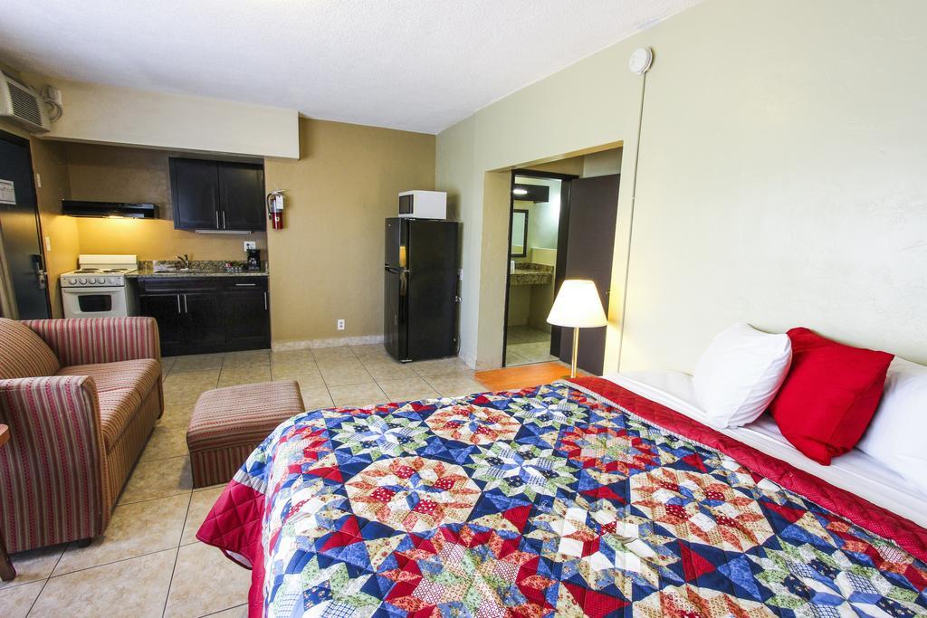 Oceans Beach Resort & Suites Pompano Beach Εξωτερικό φωτογραφία