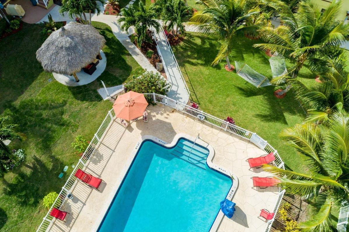 Oceans Beach Resort & Suites Pompano Beach Εξωτερικό φωτογραφία