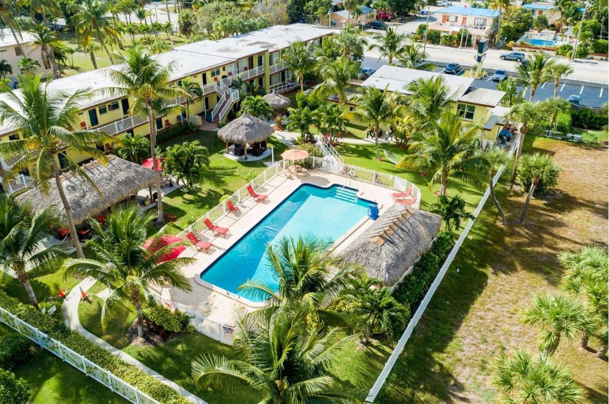 Oceans Beach Resort & Suites Pompano Beach Εξωτερικό φωτογραφία